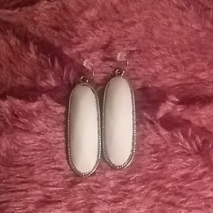 White gemstone Earrings